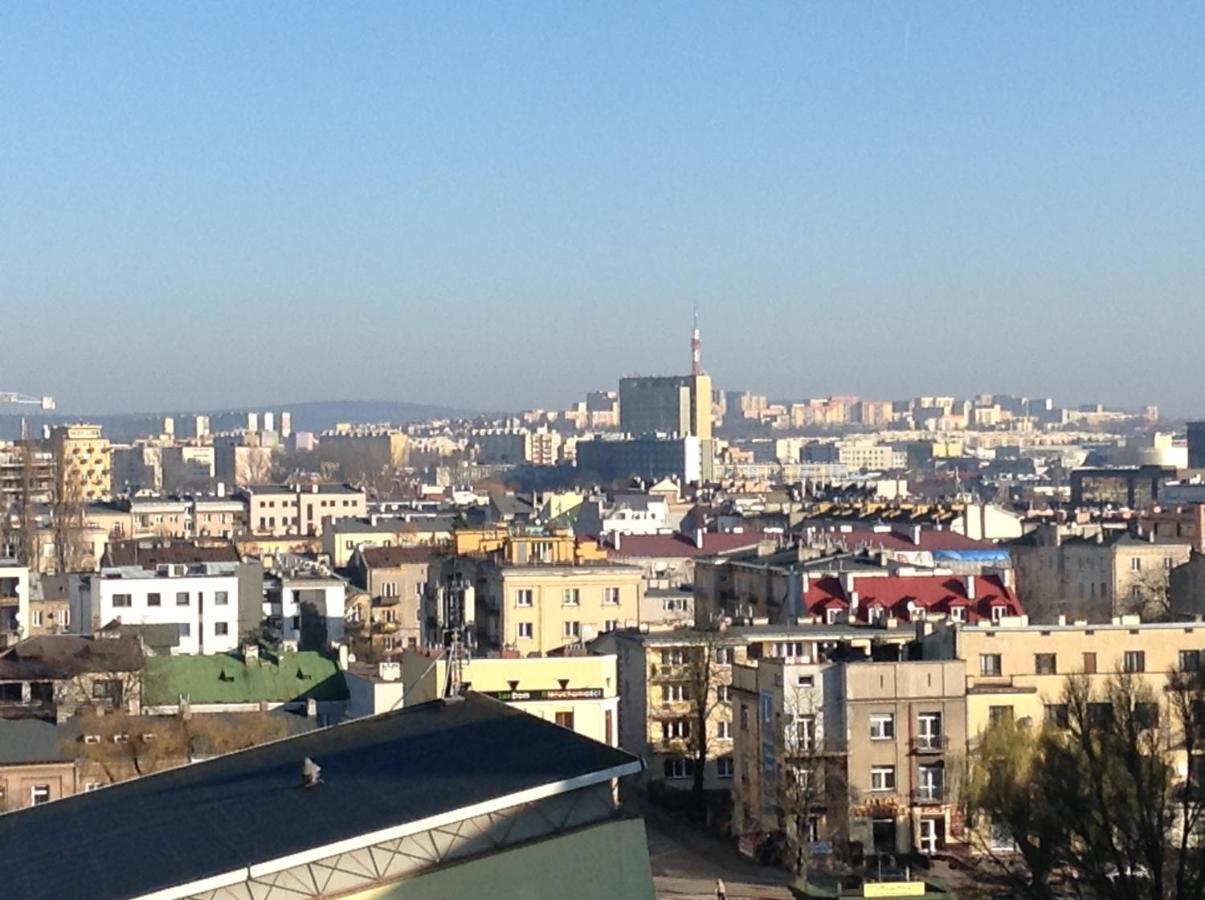Apartament Kiza Келце Екстериор снимка