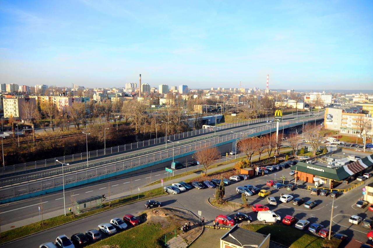 Apartament Kiza Келце Екстериор снимка